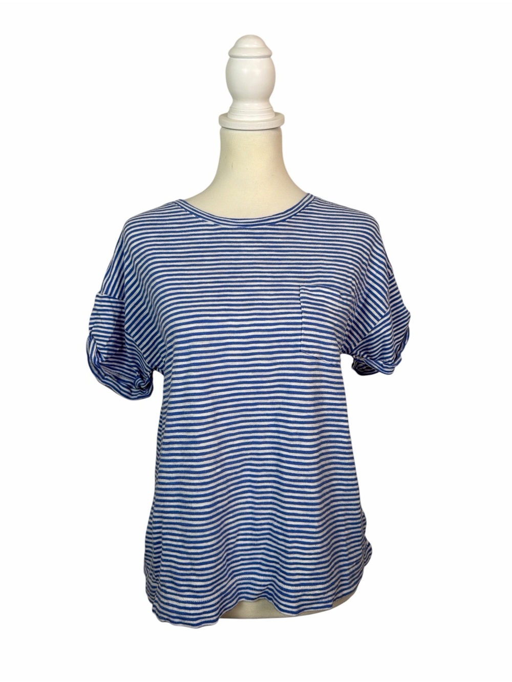 Vineyard Vines Women’s Blue White Striped Cotton Pocket T-Shirt Size Medium